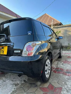 Toyota IST 2003 Black