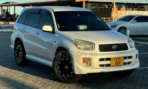 Toyota RAV4 2005 White