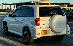 Toyota RAV4 2005 White