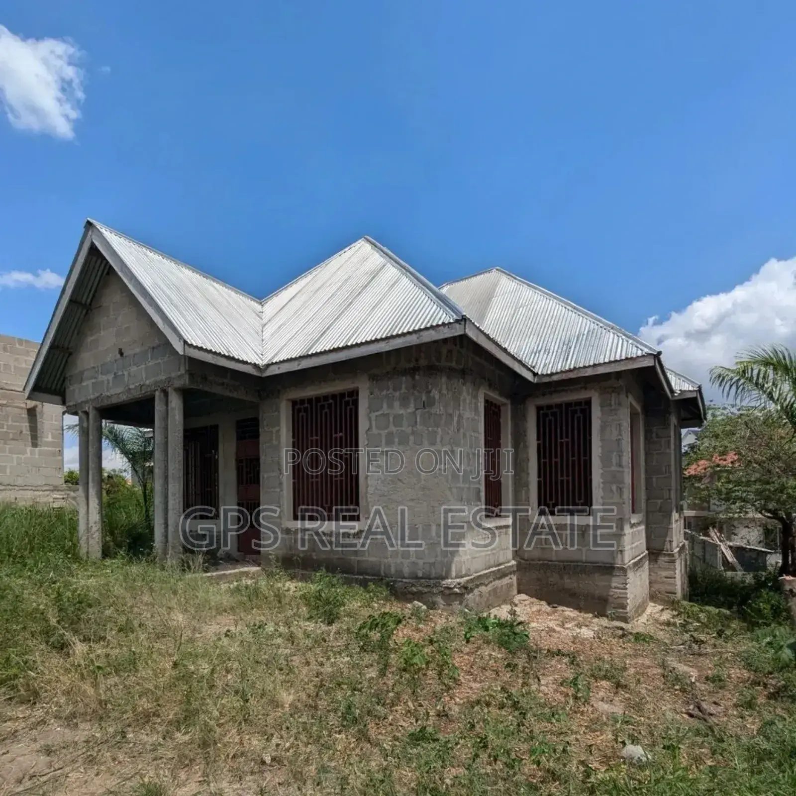 3bdrm House in Kifuru, Kinondoni for sale