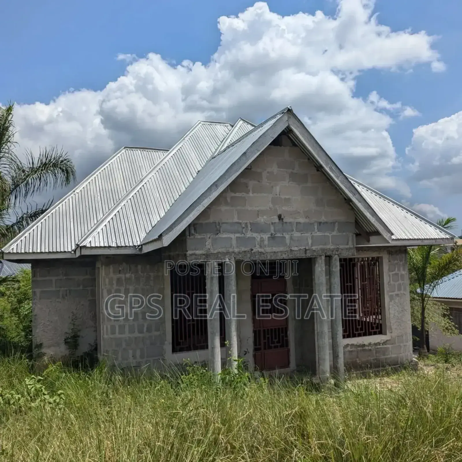 3bdrm House in Kifuru, Kinondoni for sale
