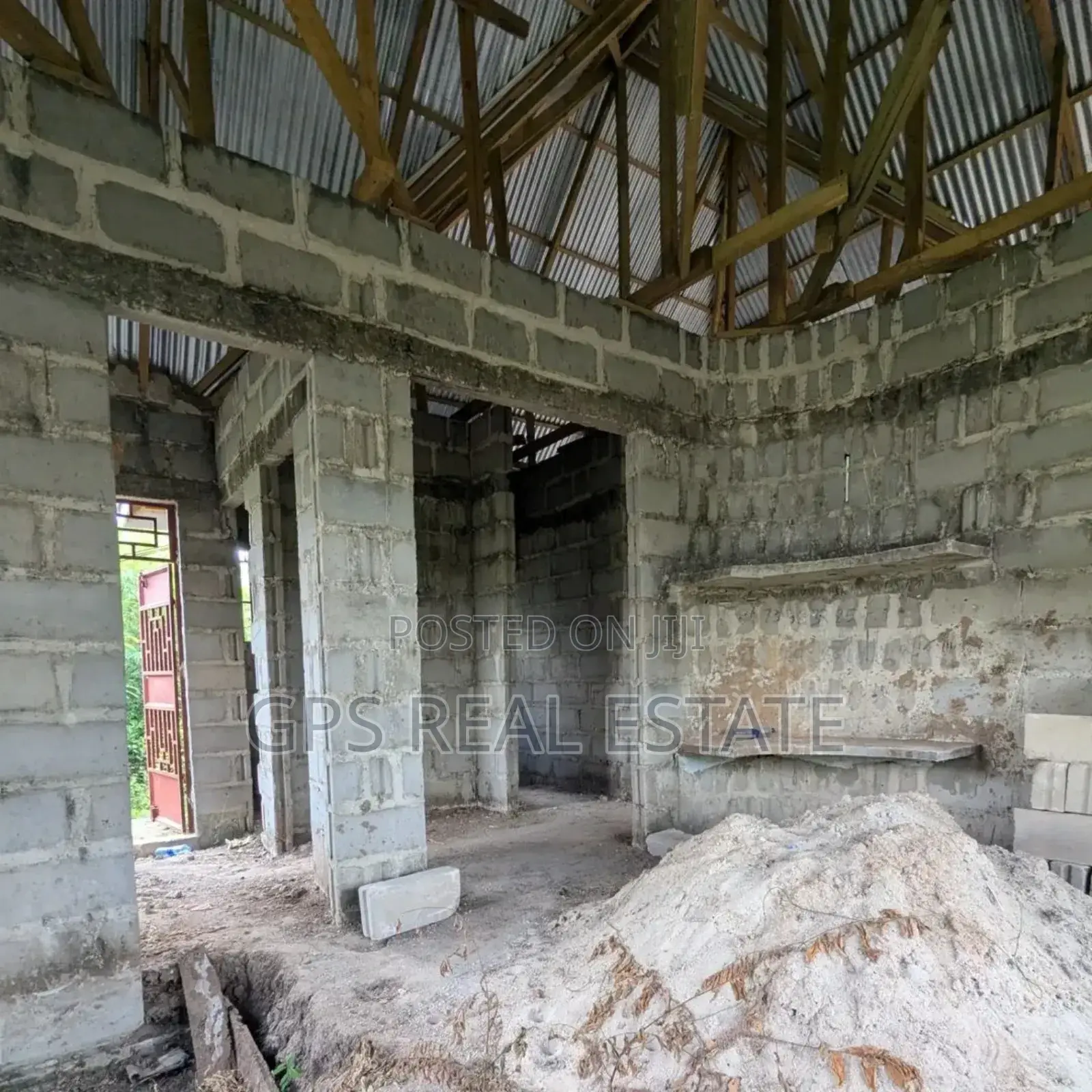 3bdrm House in Kifuru, Kinondoni for sale