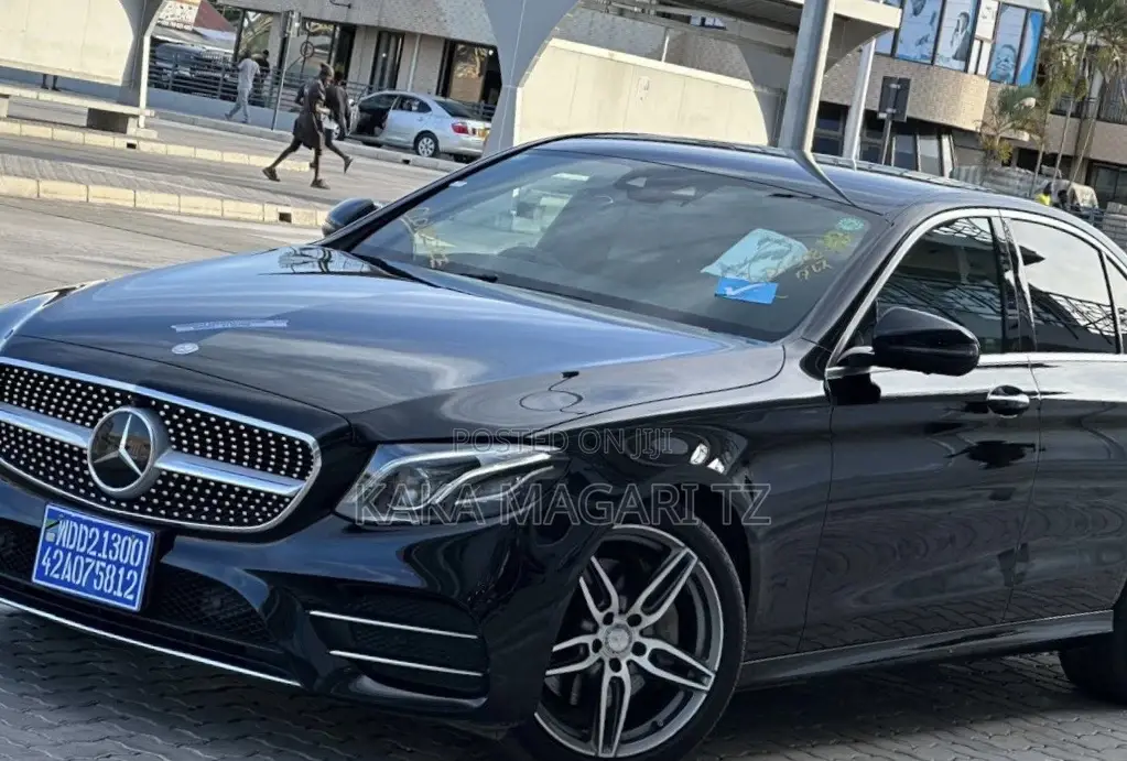 Mercedes-Benz C-Class 2018 Black