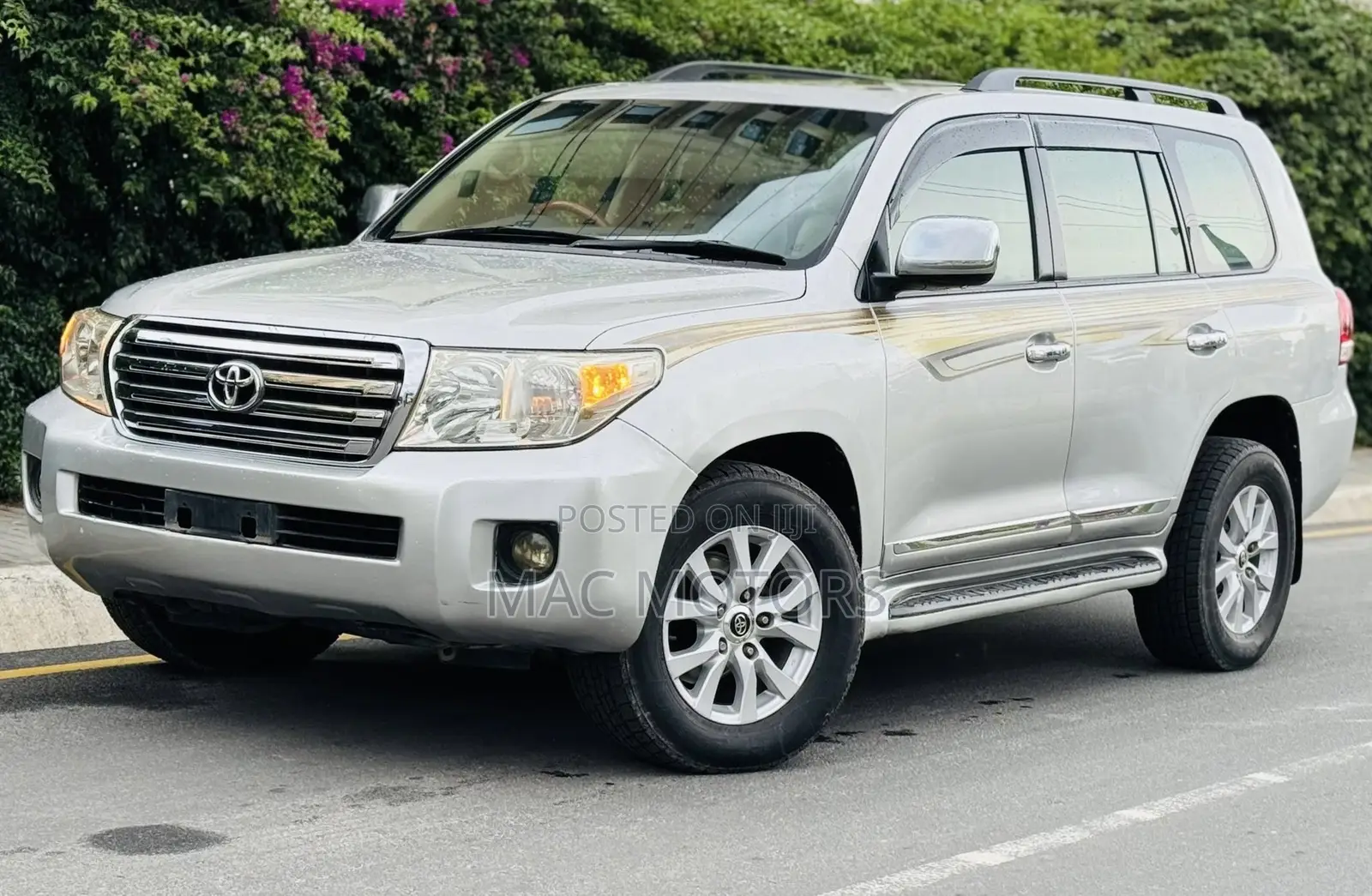 Toyota Land Cruiser 2012 Silver