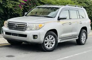 Toyota Land Cruiser 2012 Silver