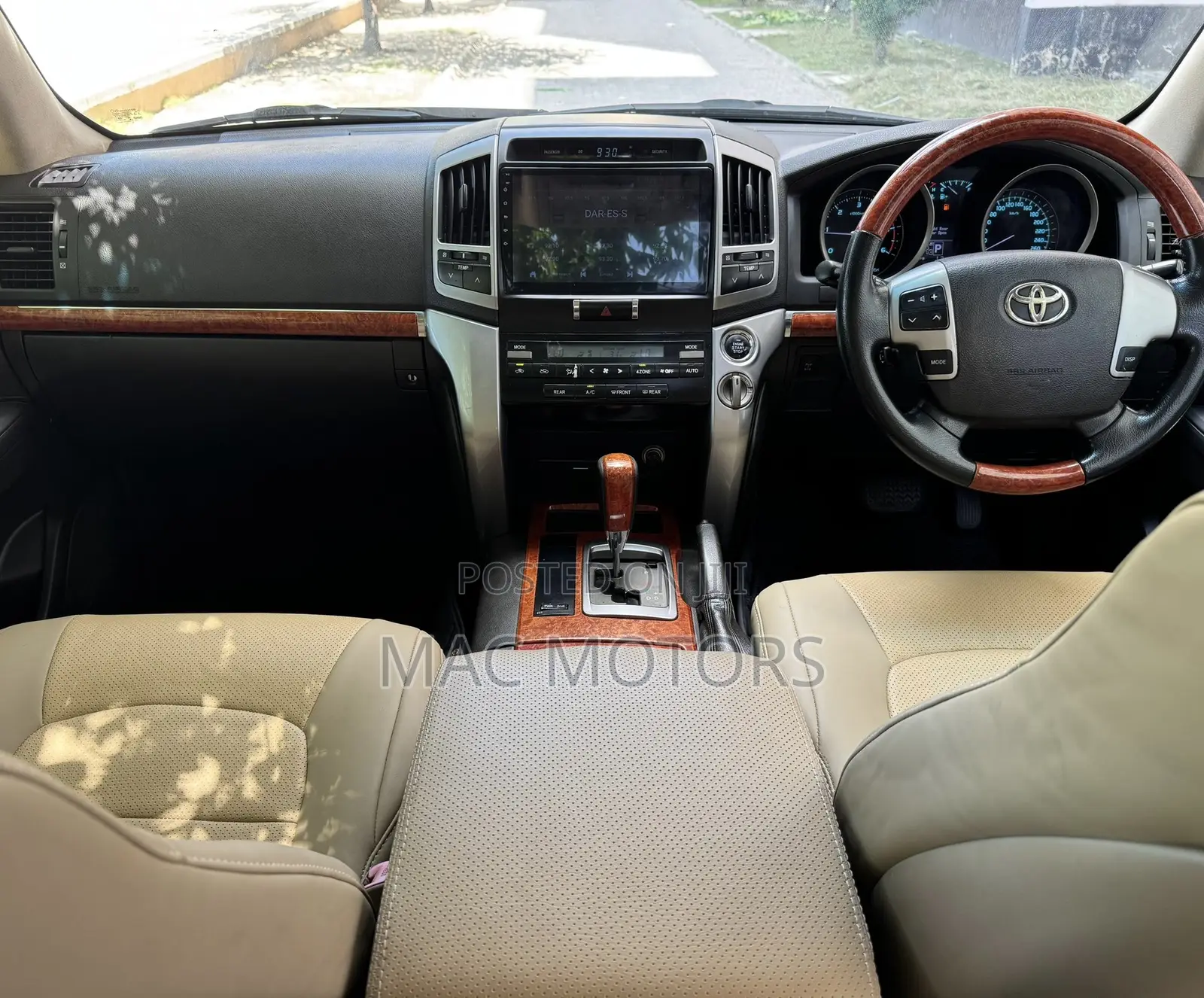 Toyota Land Cruiser 2012 Silver