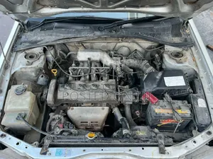 Toyota Carina 1.5 FWD Sedan 1999 Silver