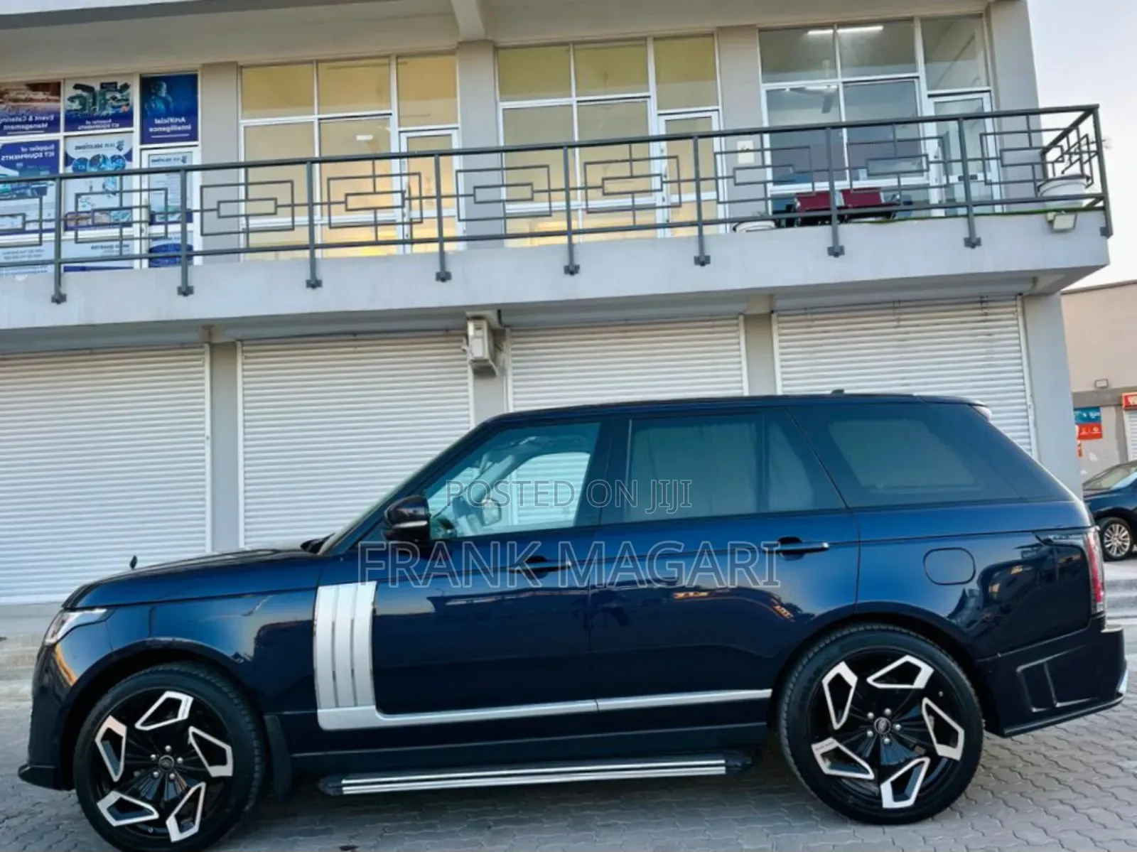 Land Rover Range Rover Vogue 2023 Blue