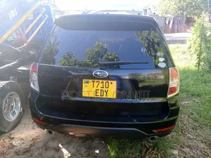 Subaru Forester 2011 Black