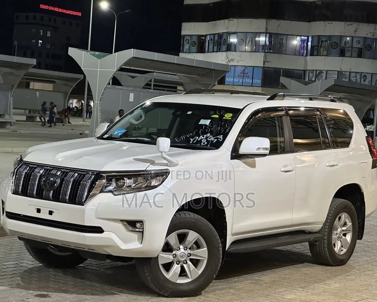 Toyota Land Cruiser Prado 2018 White