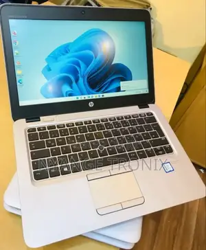 Laptop HP EliteBook 820 G3 8GB Intel Core I5 SSD 256GB