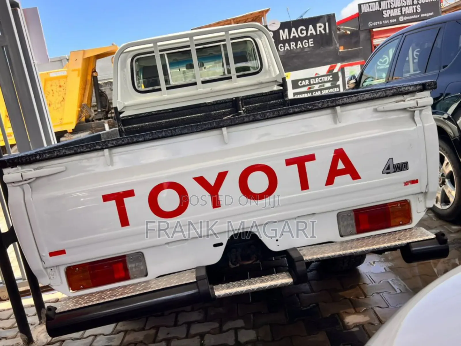 Toyota Land Cruiser 2010 White
