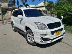 Toyota Land Cruiser Prado 2005 White