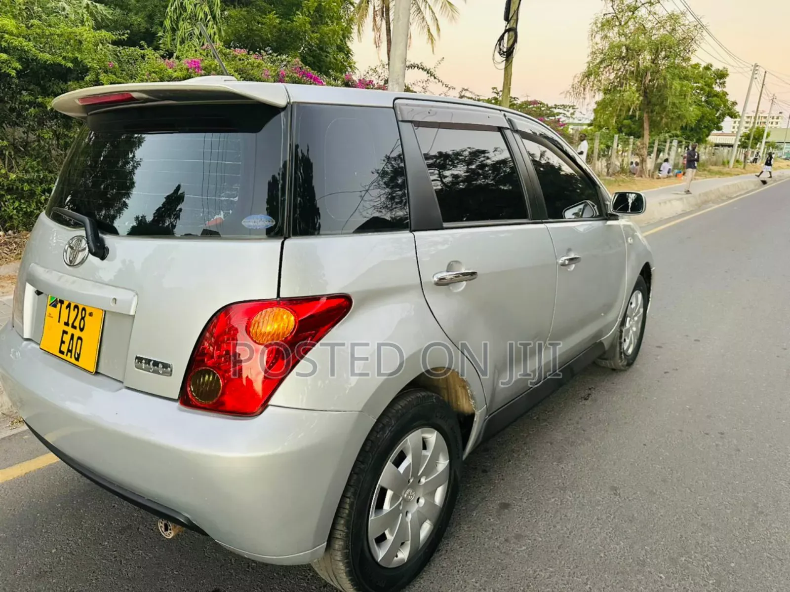Toyota IST 2005 Silver