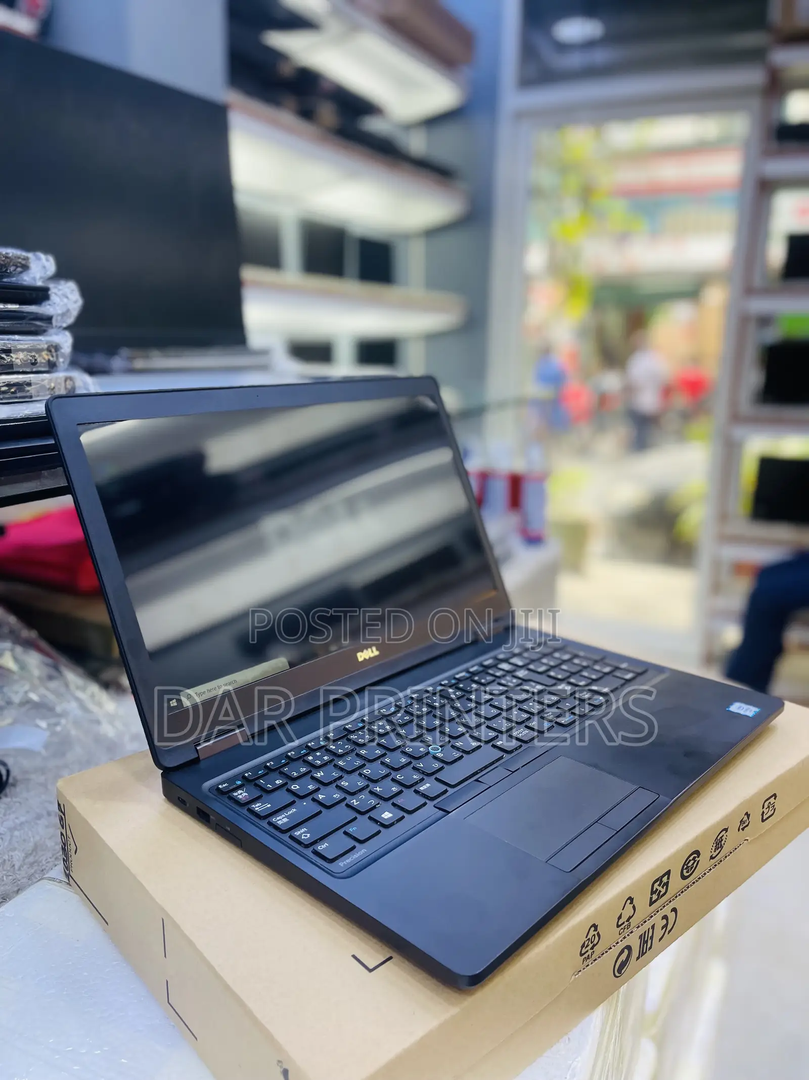 Laptop Dell Precision 15 3520 8GB Intel Core I5 HDD+SSD 500GB
