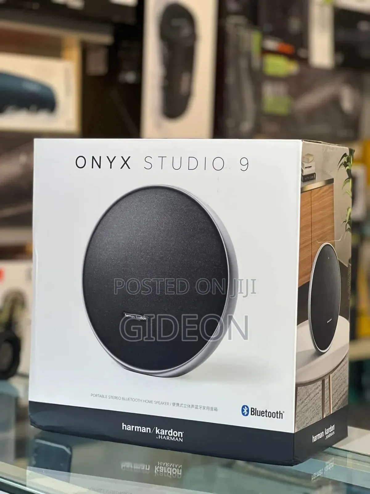 Onyx Studio 9