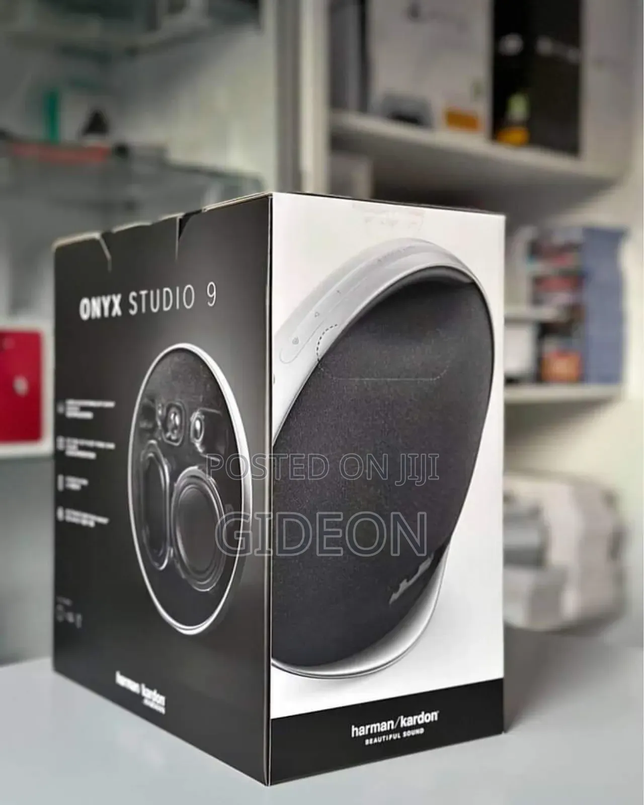 Onyx Studio 9