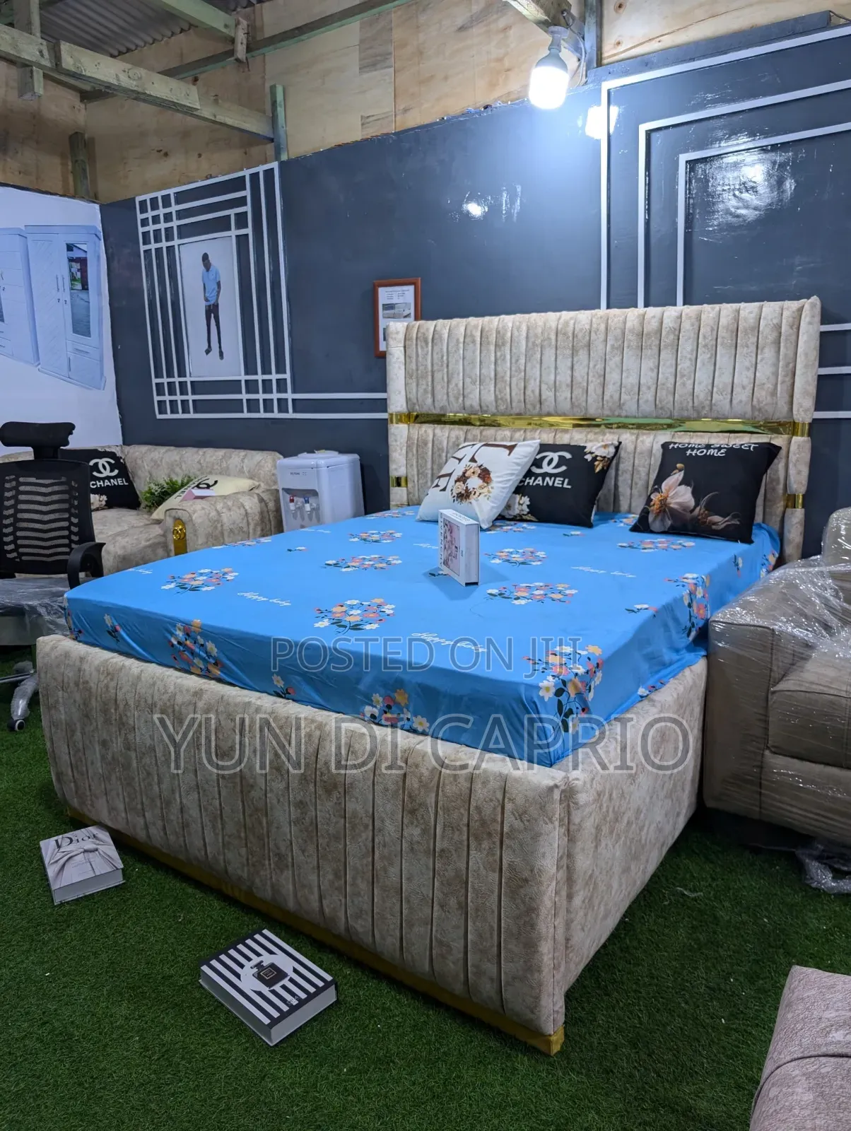 Bedsofa Classic Sana Mpya