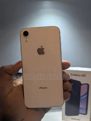 Apple iPhone XR 64 GB White