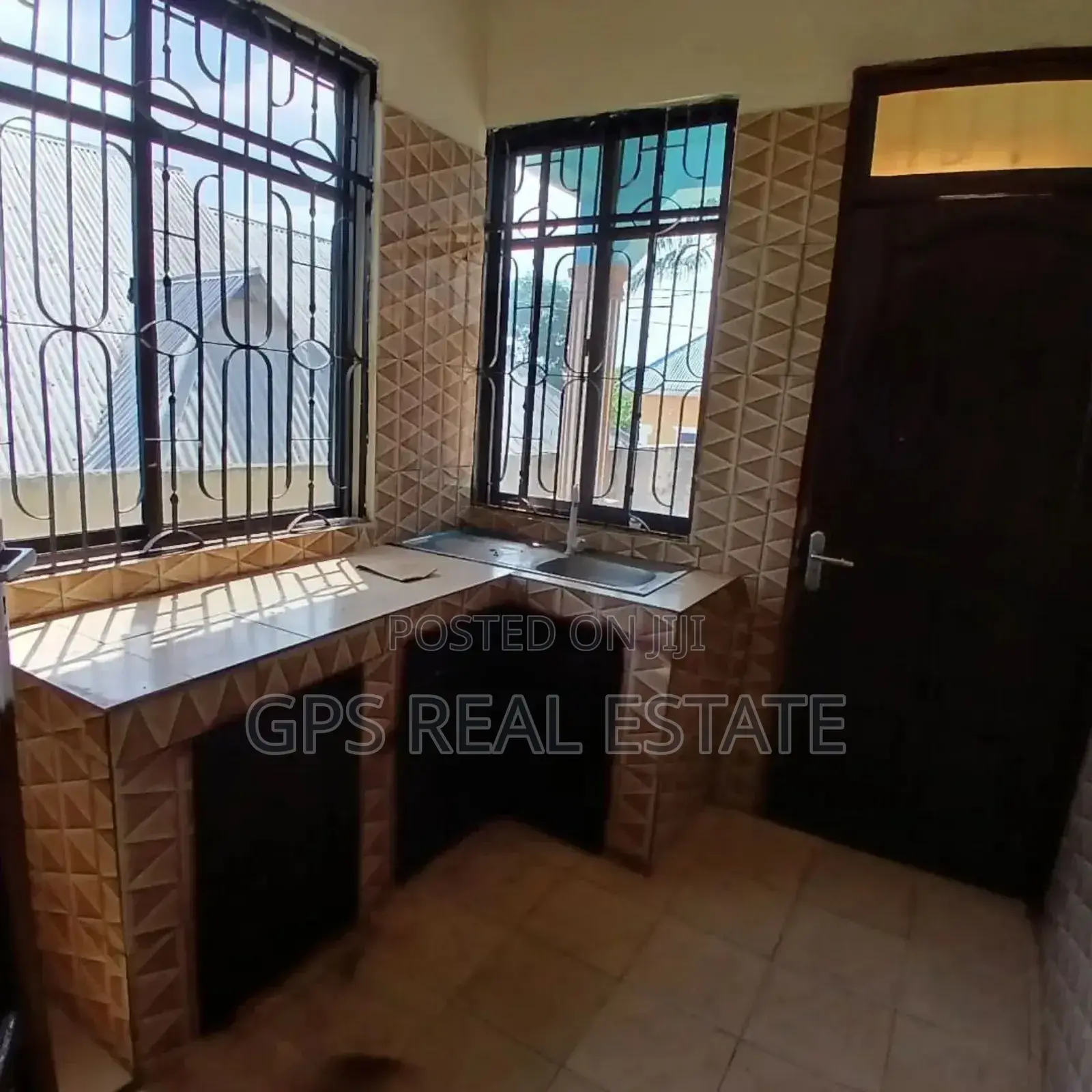 3bdrm House in Ukonga Mombasa, Kinondoni for sale