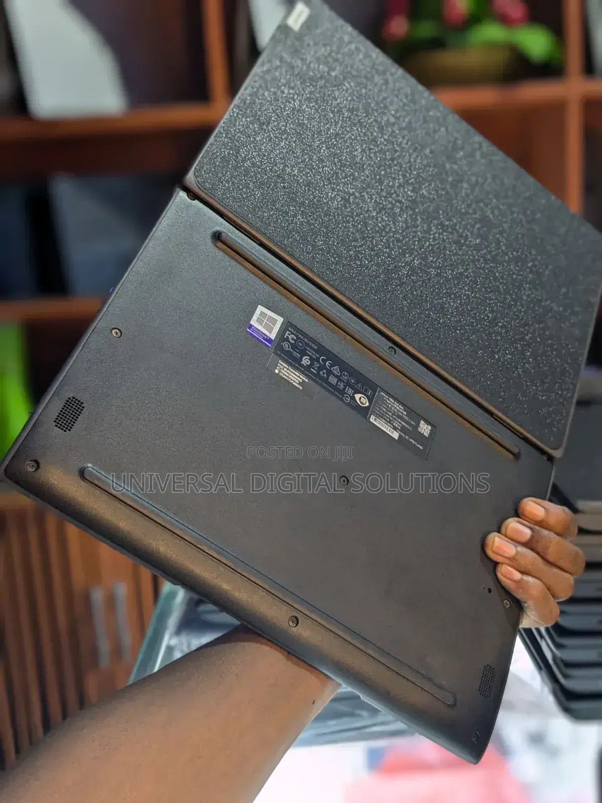 Laptop Lenovo 100e 4GB Intel SSD 128GB