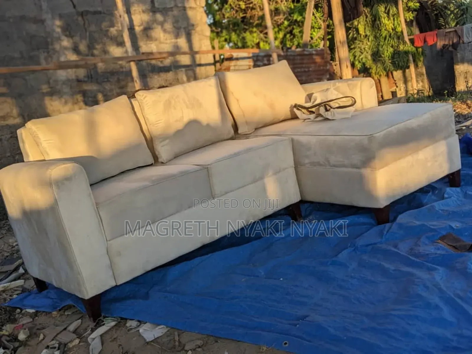 Nauza Sofa Set Shape L