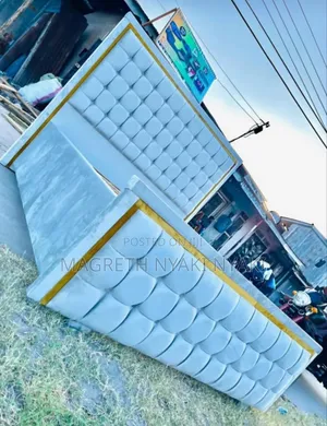 Kitanda Bed Sofa 5/6 Ya Mbao