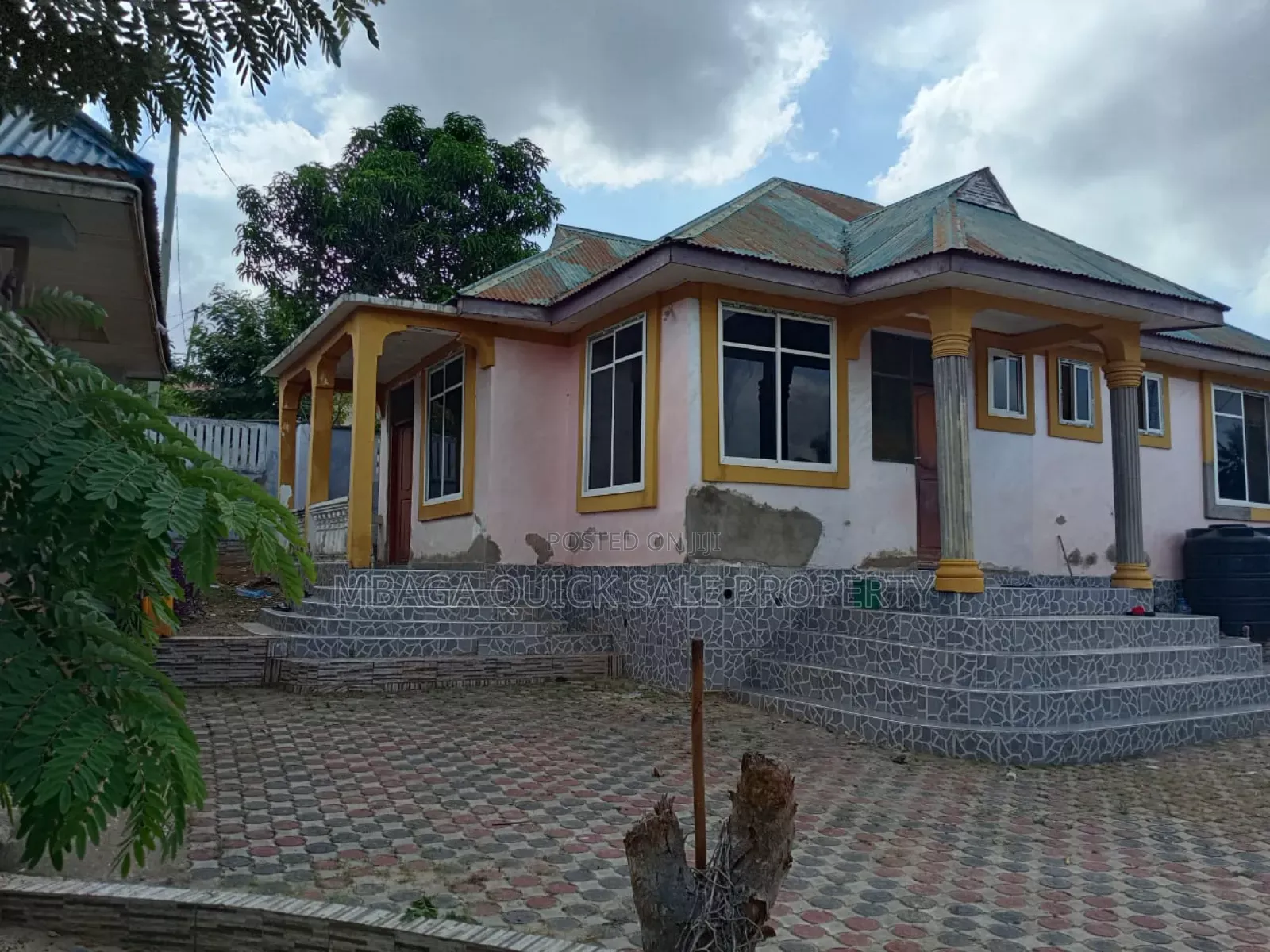 3bdrm House in Mbezi Makabe for sale