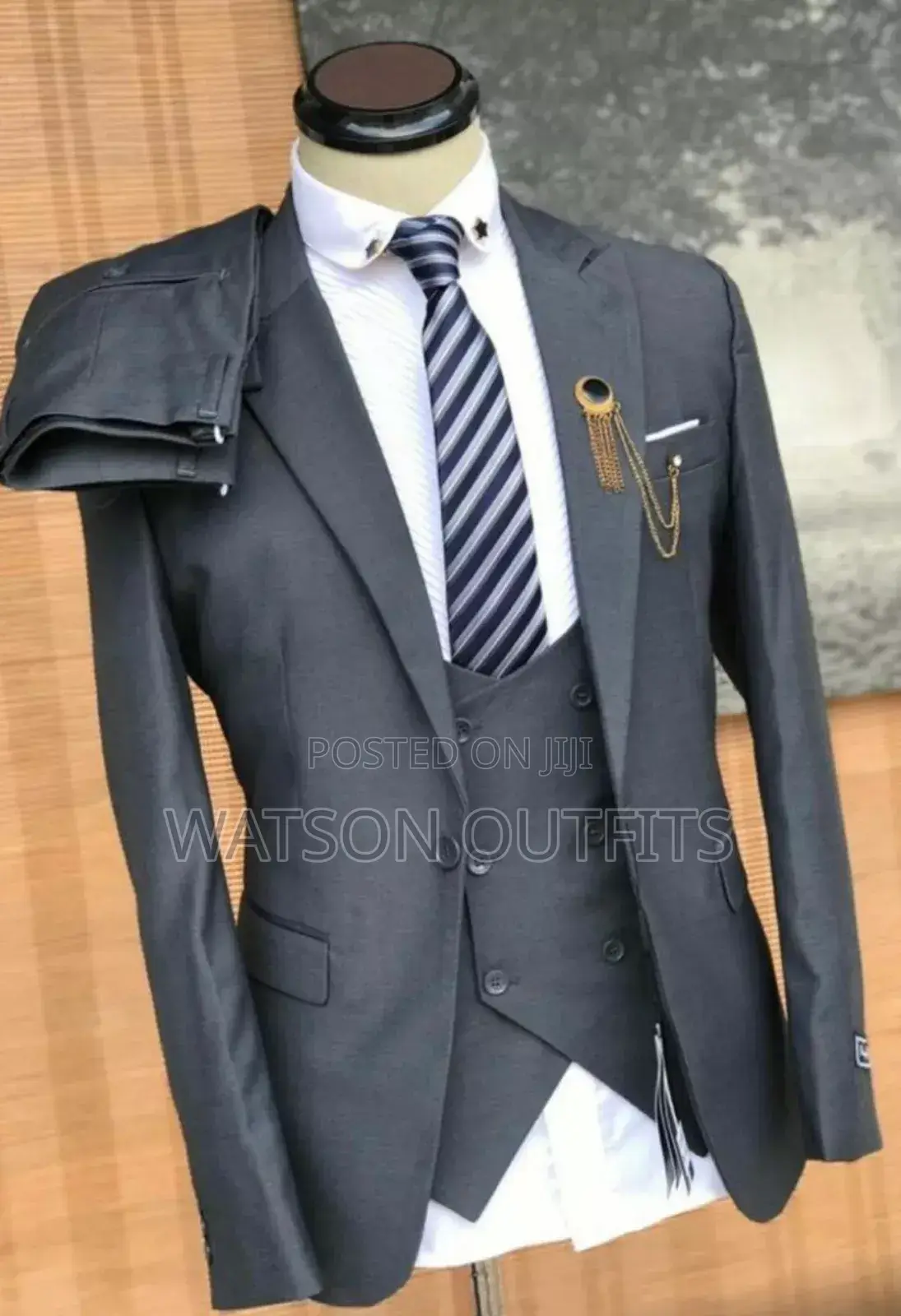 Multicolor Men Suits Original New