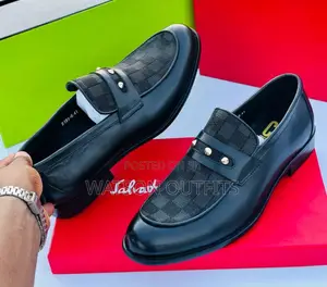 Cristiano Cr7 Men Shoes