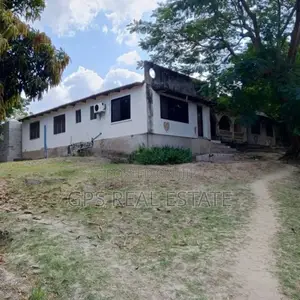 8bdrm House in Tangi Bovu, Mbezi Beach for sale