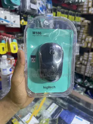 High-Definition Tracking Logitech M186 Wireless Mouse