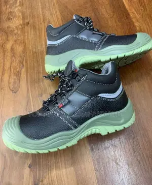 Safe Step Safety Boot