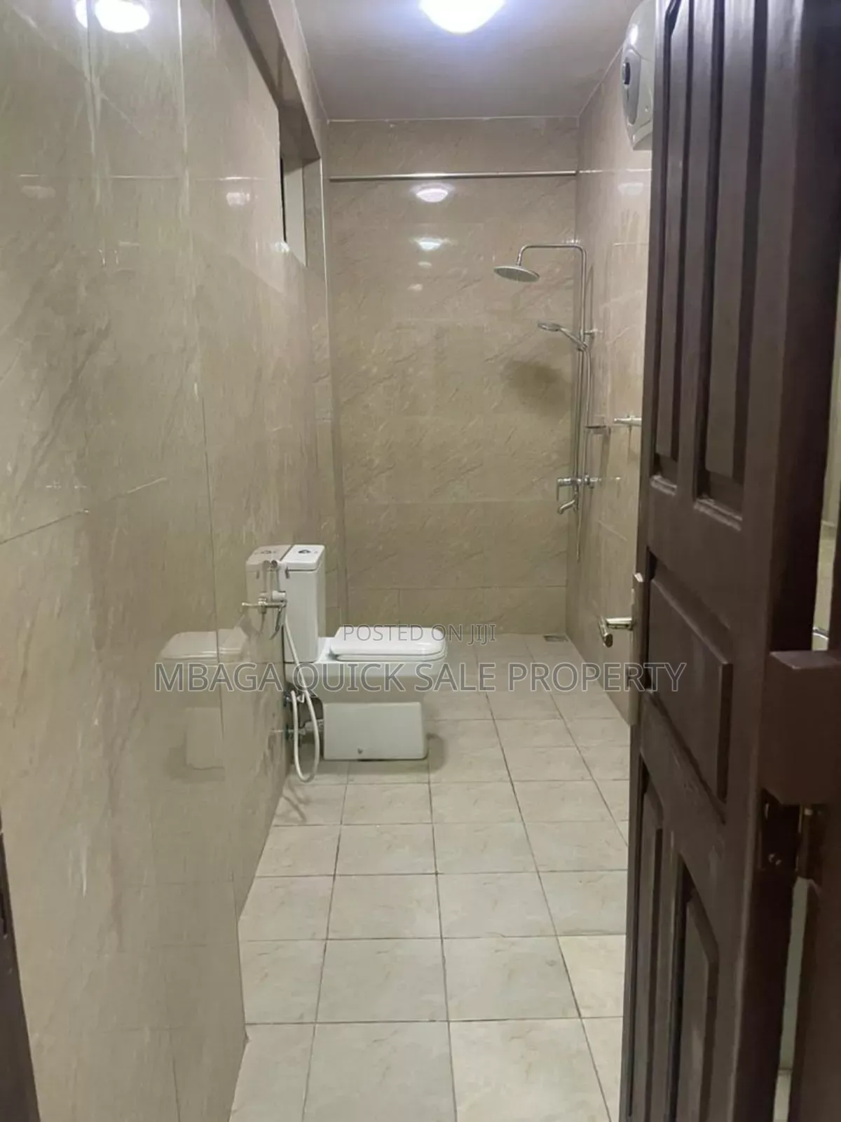 4bdrm Apartment in Upanga for sale