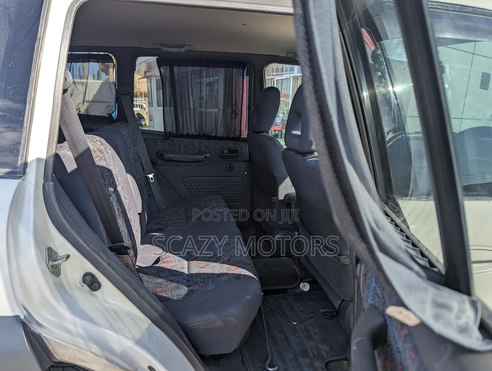 Toyota RAV4 1999 White