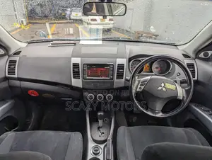 Mitsubishi Outlander 2006 Gray
