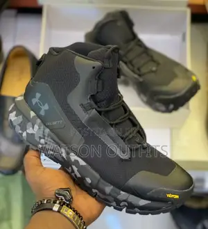 New Original Leather Shoes/Sneakers/Footwears