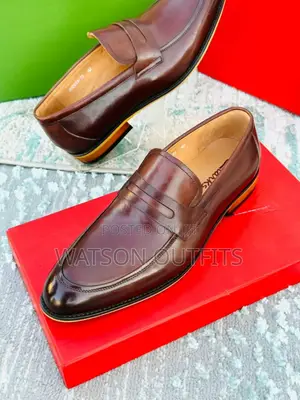 New Clarks Men Footwears/Shoes/Viatu Vya Ngozi
