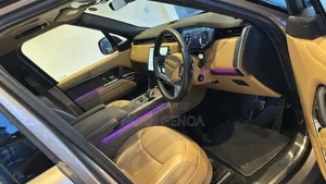 Land Rover Range Rover Vogue 2023 Silver