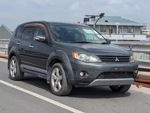 Mitsubishi Outlander 2009 Green