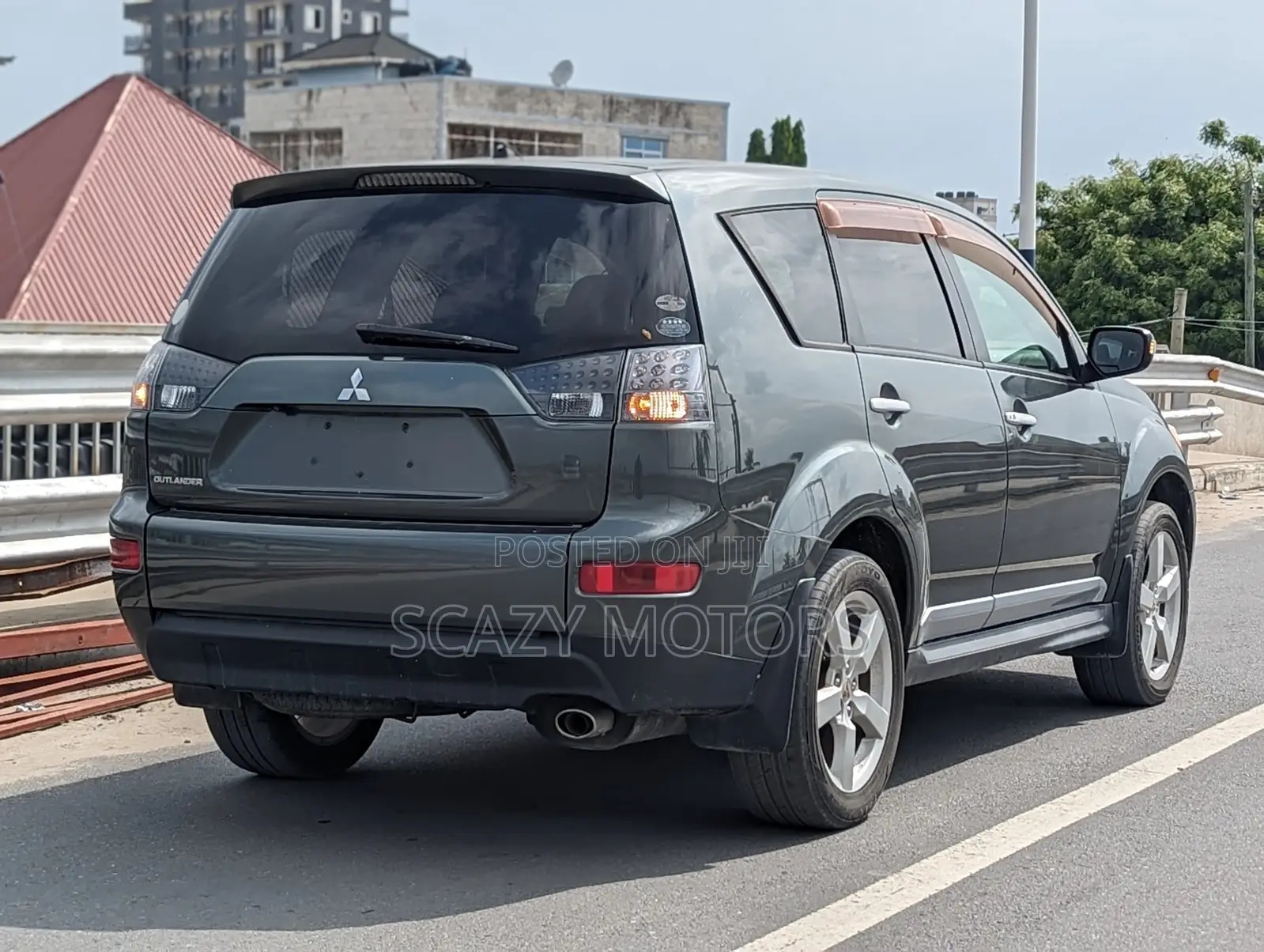 Mitsubishi Outlander 2009 Green