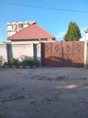 3bdrm House in Kinondoni Best Bite for rent