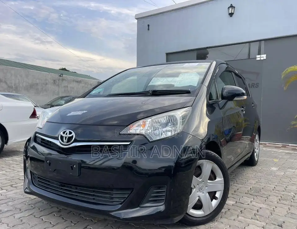 Toyota Ractis 2011 Matt Black