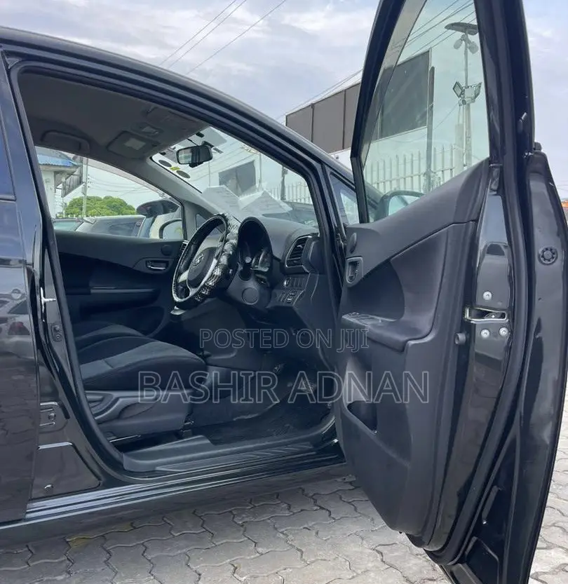 Toyota Ractis 2011 Matt Black
