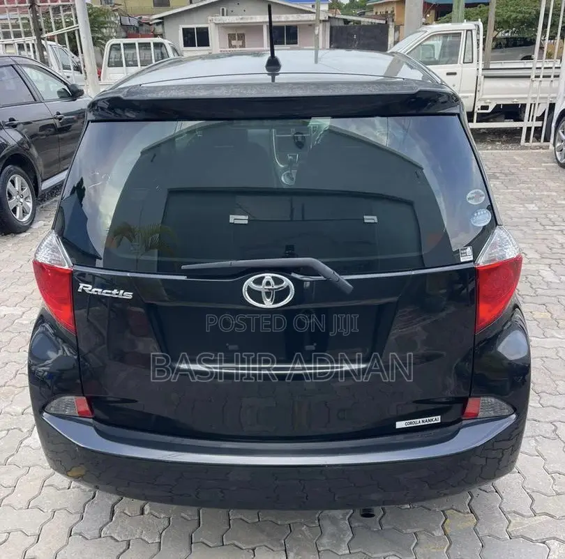 Toyota Ractis 2011 Matt Black