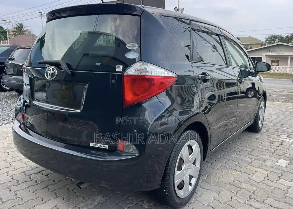 Toyota Ractis 2011 Matt Black