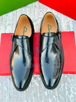 New Version Clarks Shoes/Footwears