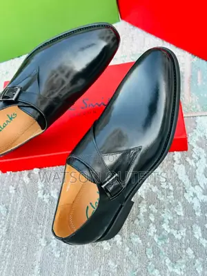 New Version Clarks Shoes/Footwears