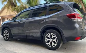 Subaru Forester 2020 Gray