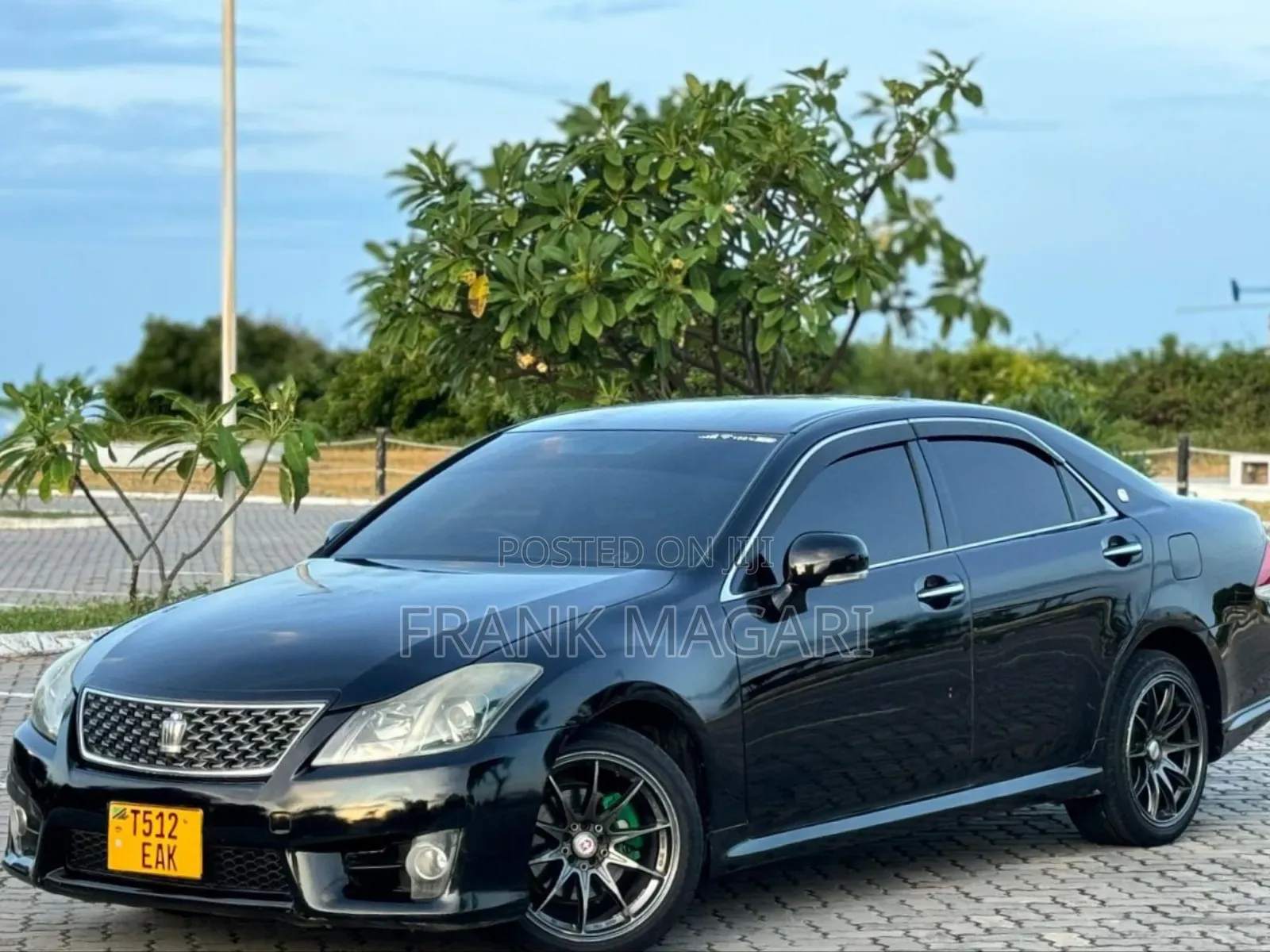 Toyota Crown 2011 Black